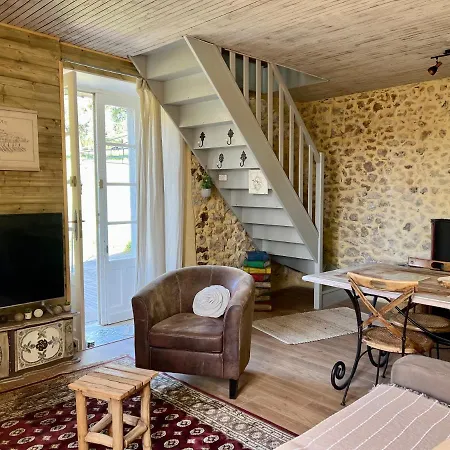 Domaine Le Manoir, De Charme Et De Caractere Avec Piscines Privatisees Et Nordique * Fossemagne