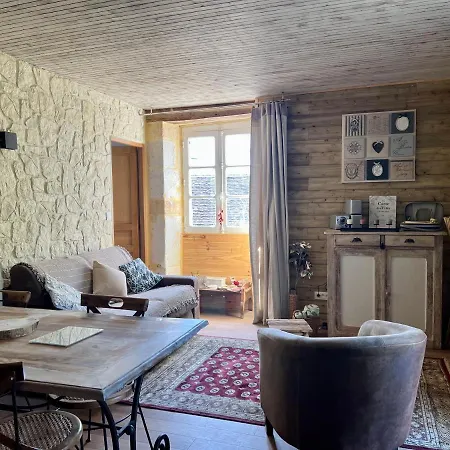 Domaine Le Manoir, De Charme Et De Caractere Avec Piscines Privatisees Et Nordique Holiday home