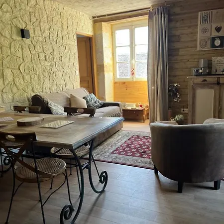 Domaine Le Manoir, De Charme Et De Caractere Avec Piscines Privatisees Et Nordique