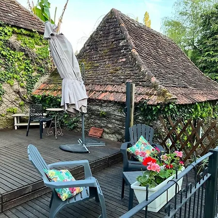 Domaine Le Manoir, De Charme Et De Caractere Avec Piscines Privatisees Et Nordique Holiday home *