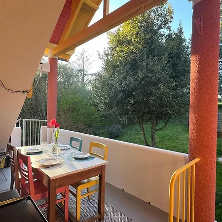 Domaine Le Manoir, De Charme Et De Caractere Avec Piscines Privatisees Et Nordique Nyaraló *