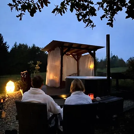 Ferienhaus Domaine Le Manoir, De Charme Et De Caractere Avec Piscines Privatisees Et Nordique *
